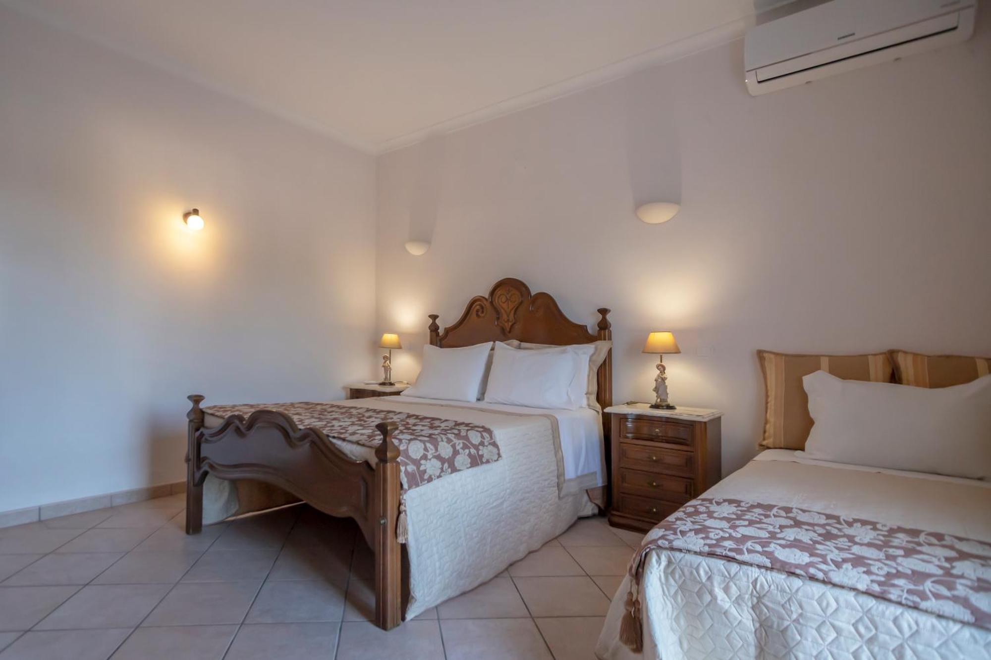 Al Meida Guesthouse Albufeira Exteriér fotografie
