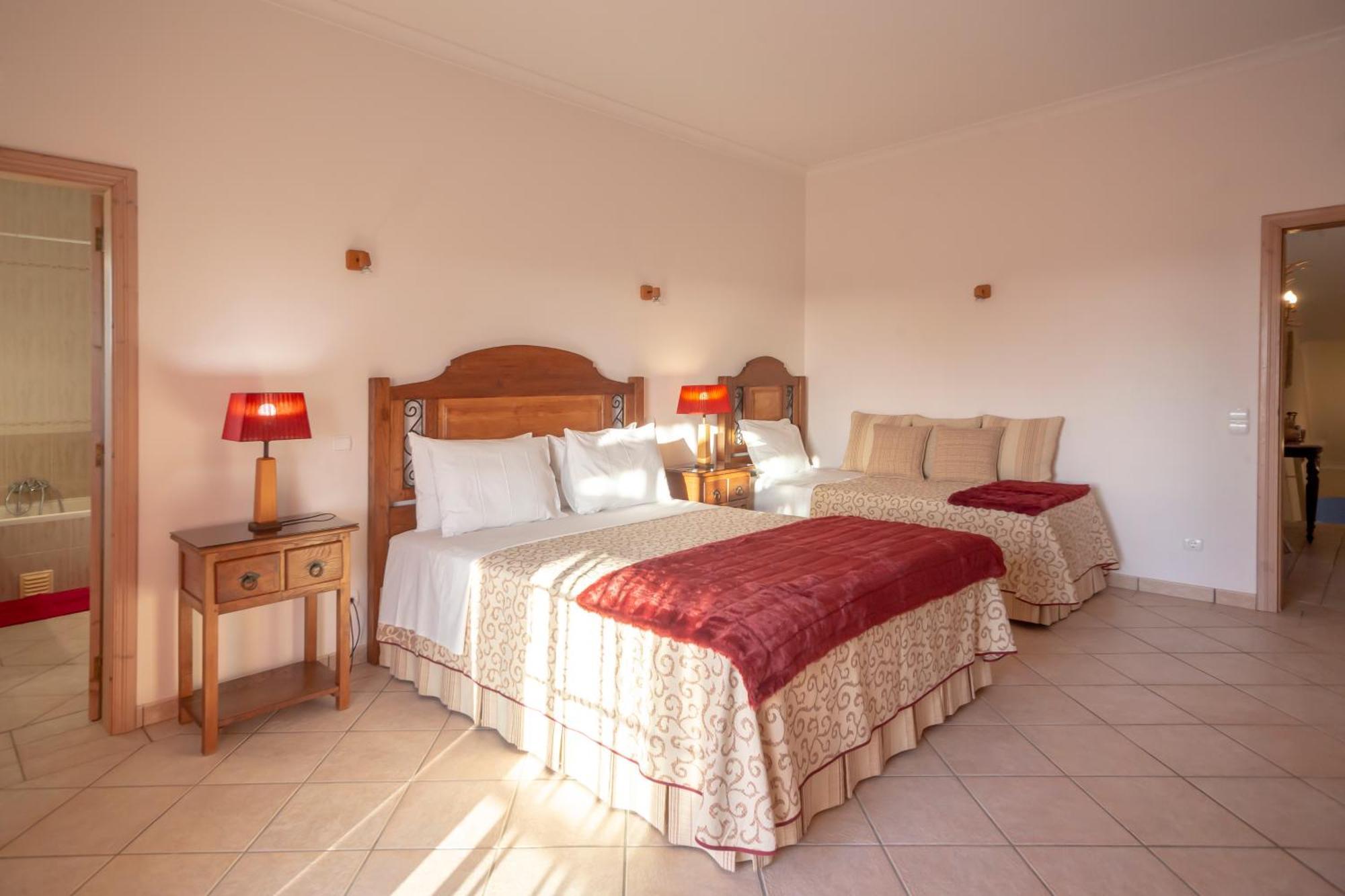 Al Meida Guesthouse Albufeira Exteriér fotografie