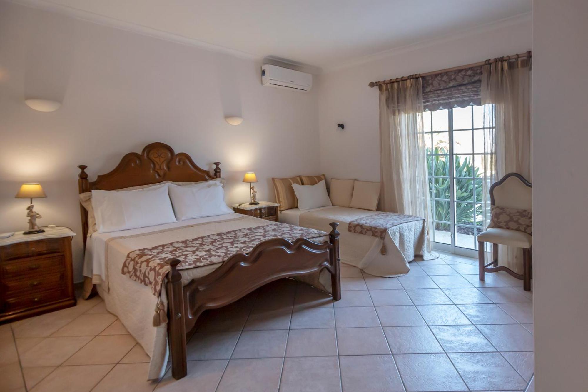 Al Meida Guesthouse Albufeira Exteriér fotografie