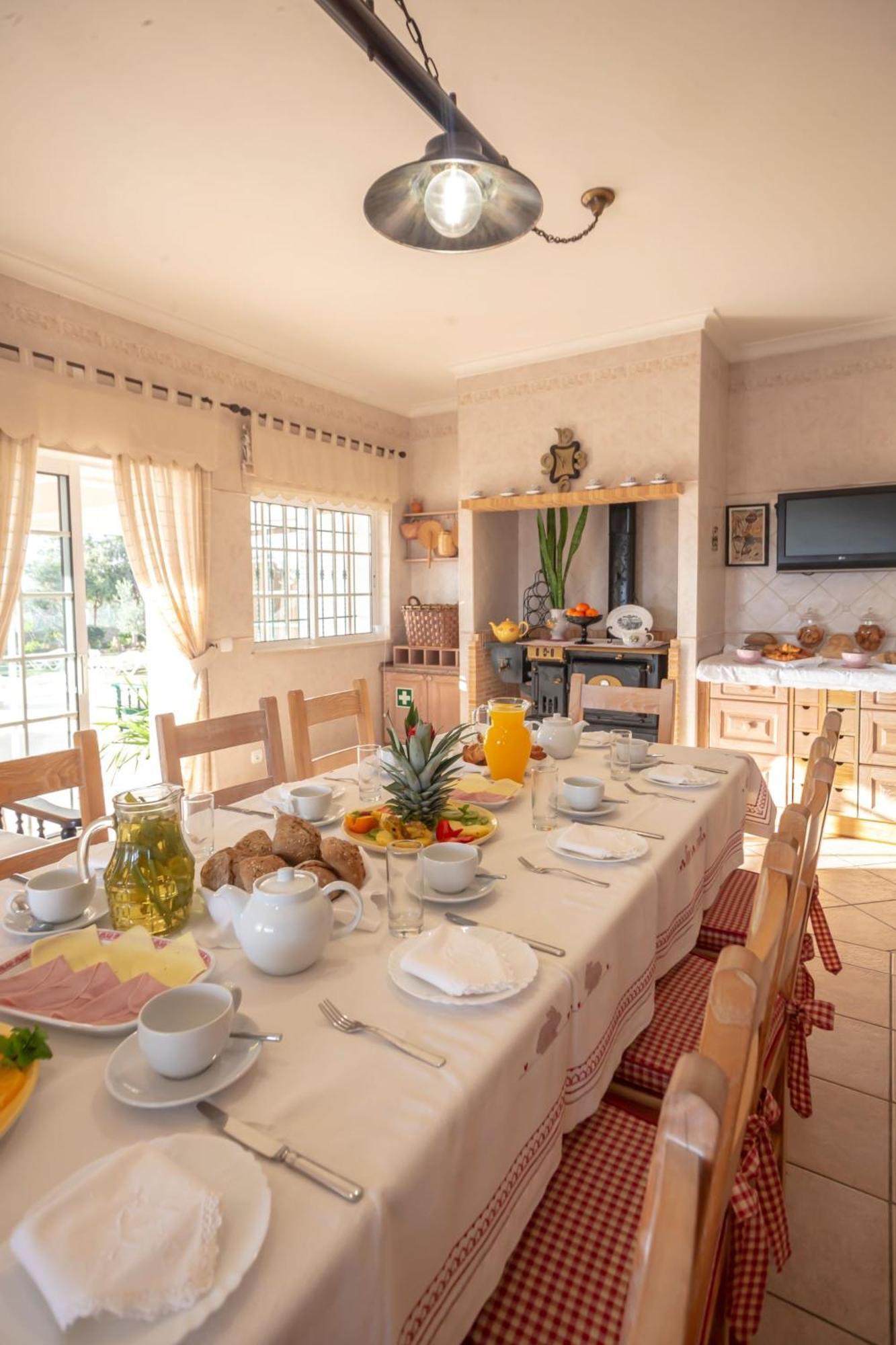 Al Meida Guesthouse Albufeira Exteriér fotografie