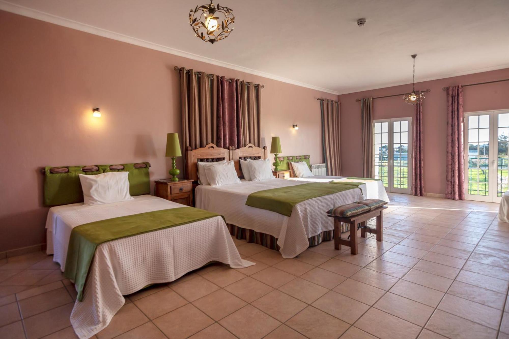 Al Meida Guesthouse Albufeira Exteriér fotografie