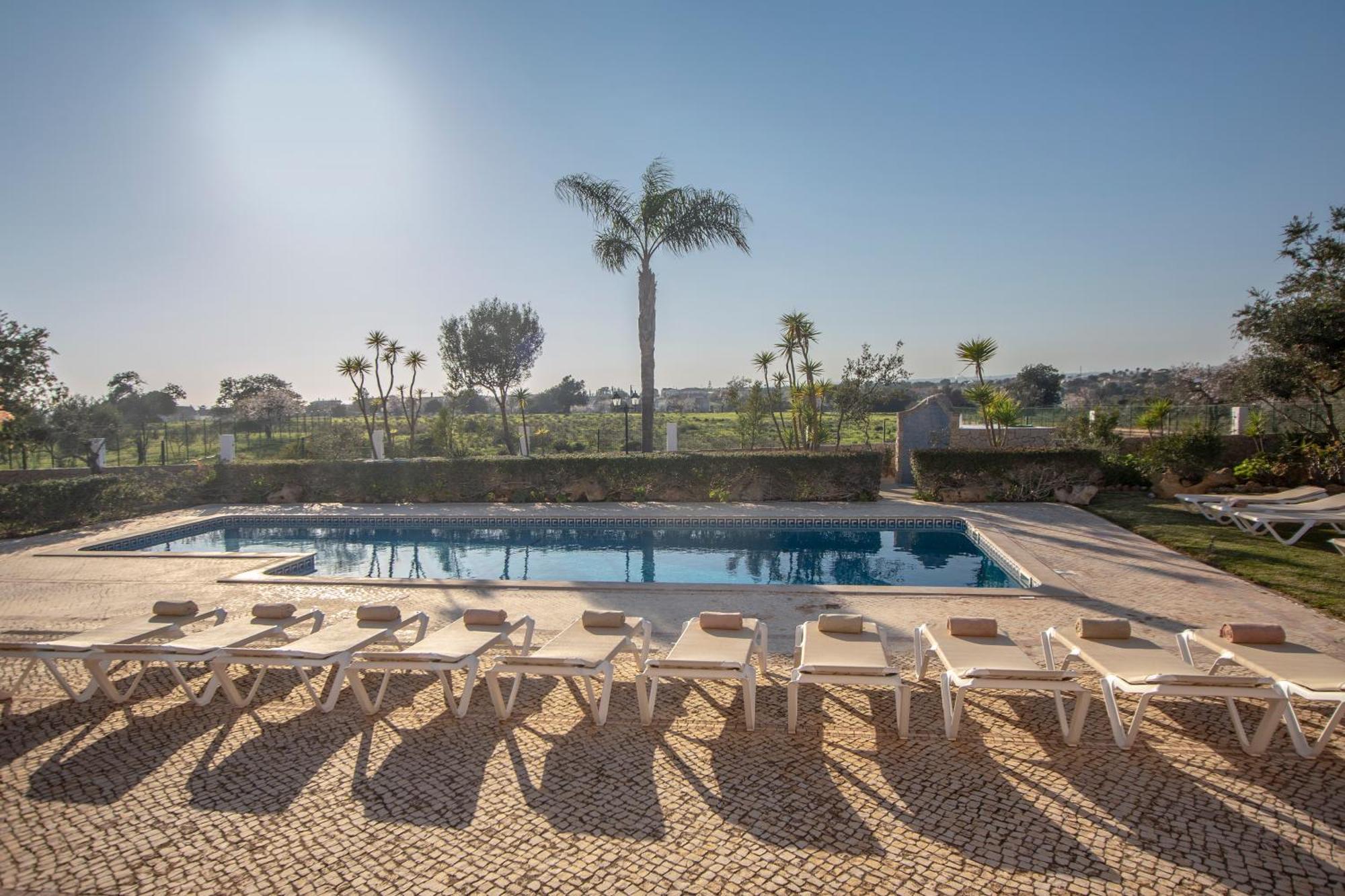 Al Meida Guesthouse Albufeira Exteriér fotografie