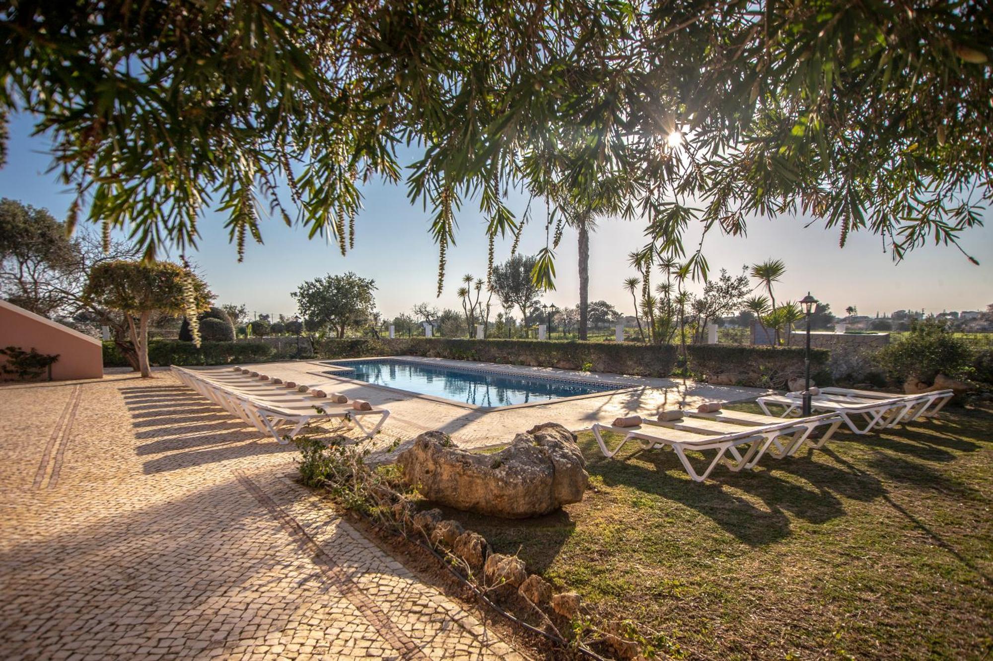 Al Meida Guesthouse Albufeira Exteriér fotografie